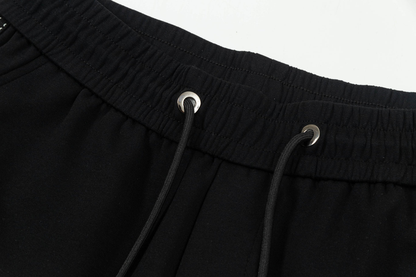 250404 New high-quality simply embroidered knitted shorts
