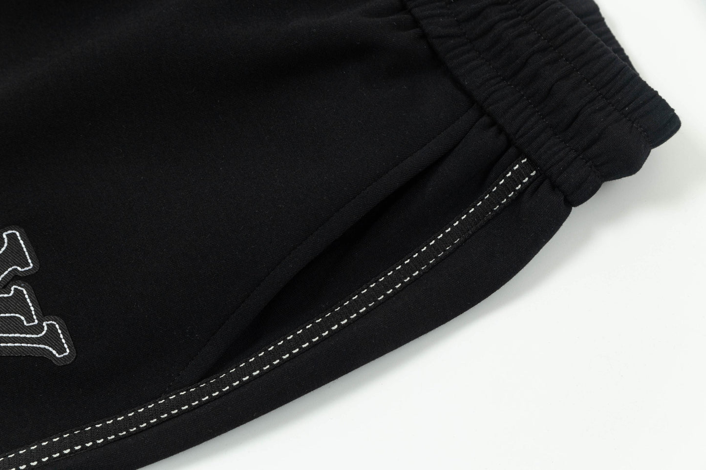 250404 New high-quality simply embroidered knitted shorts