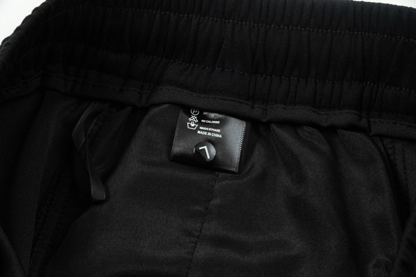250404 New high-quality simply embroidered knitted shorts