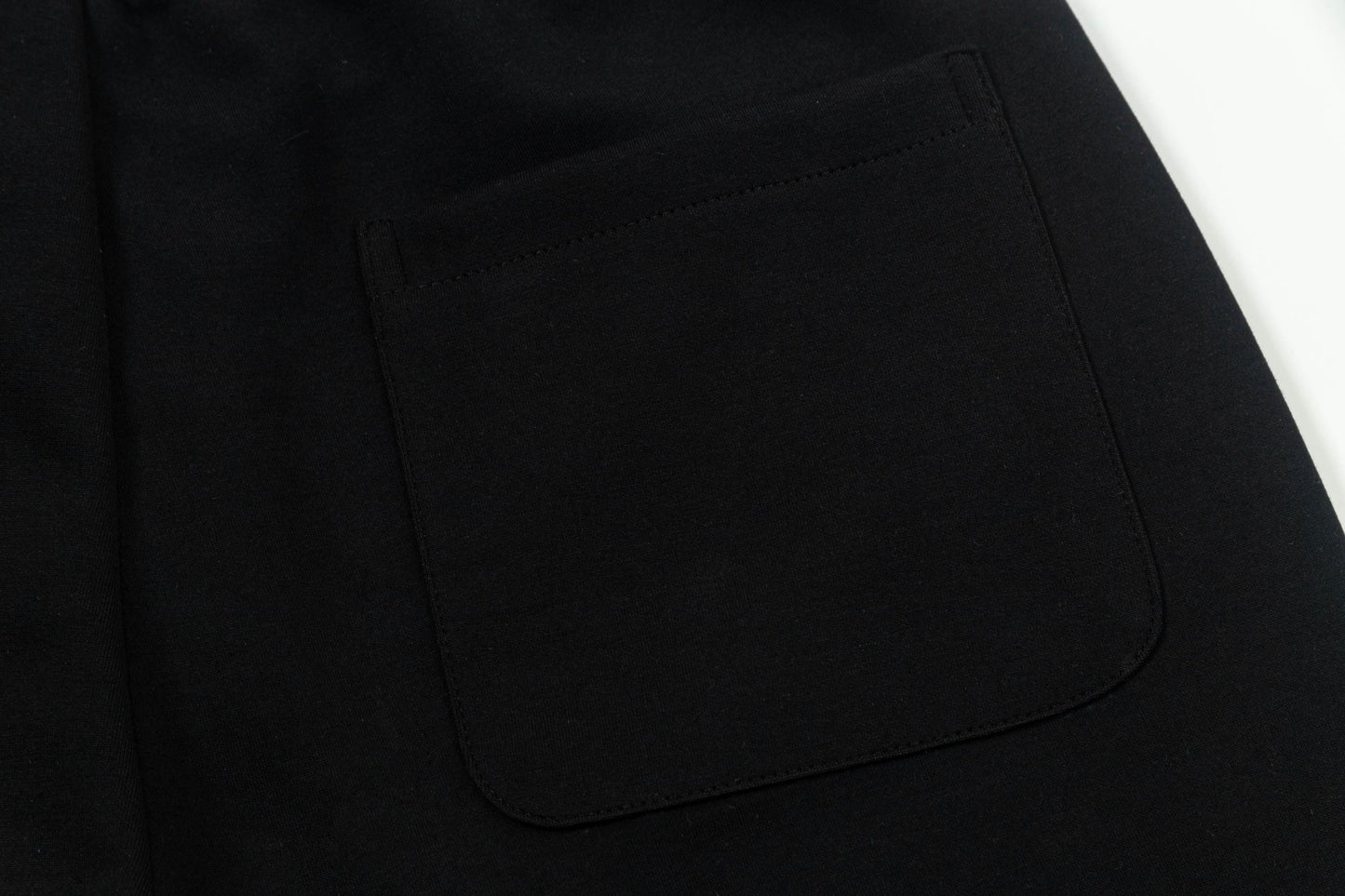 250404 New high-quality simply embroidered knitted shorts