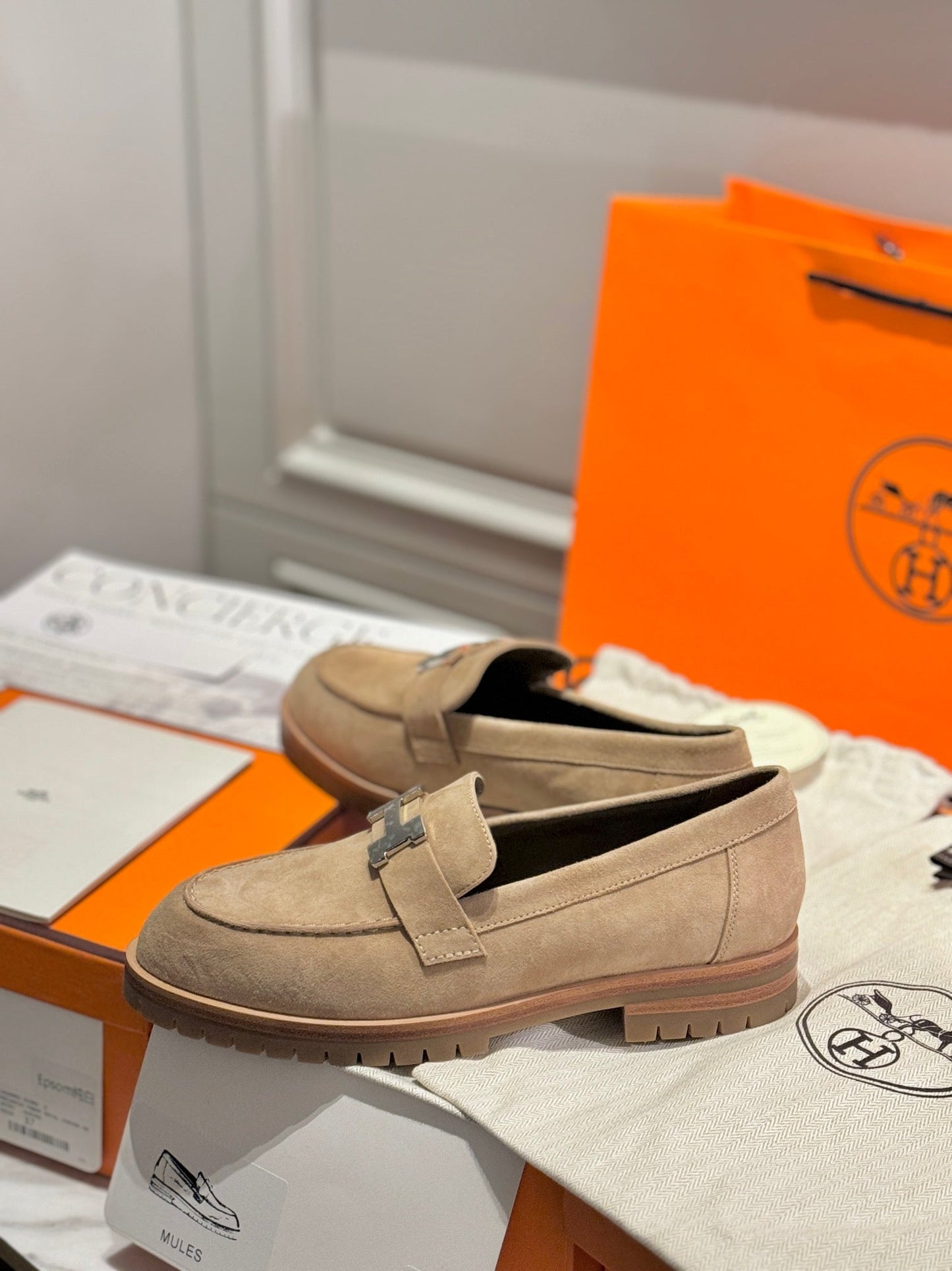 250527 New high-quality classic retro thick-soled loafers