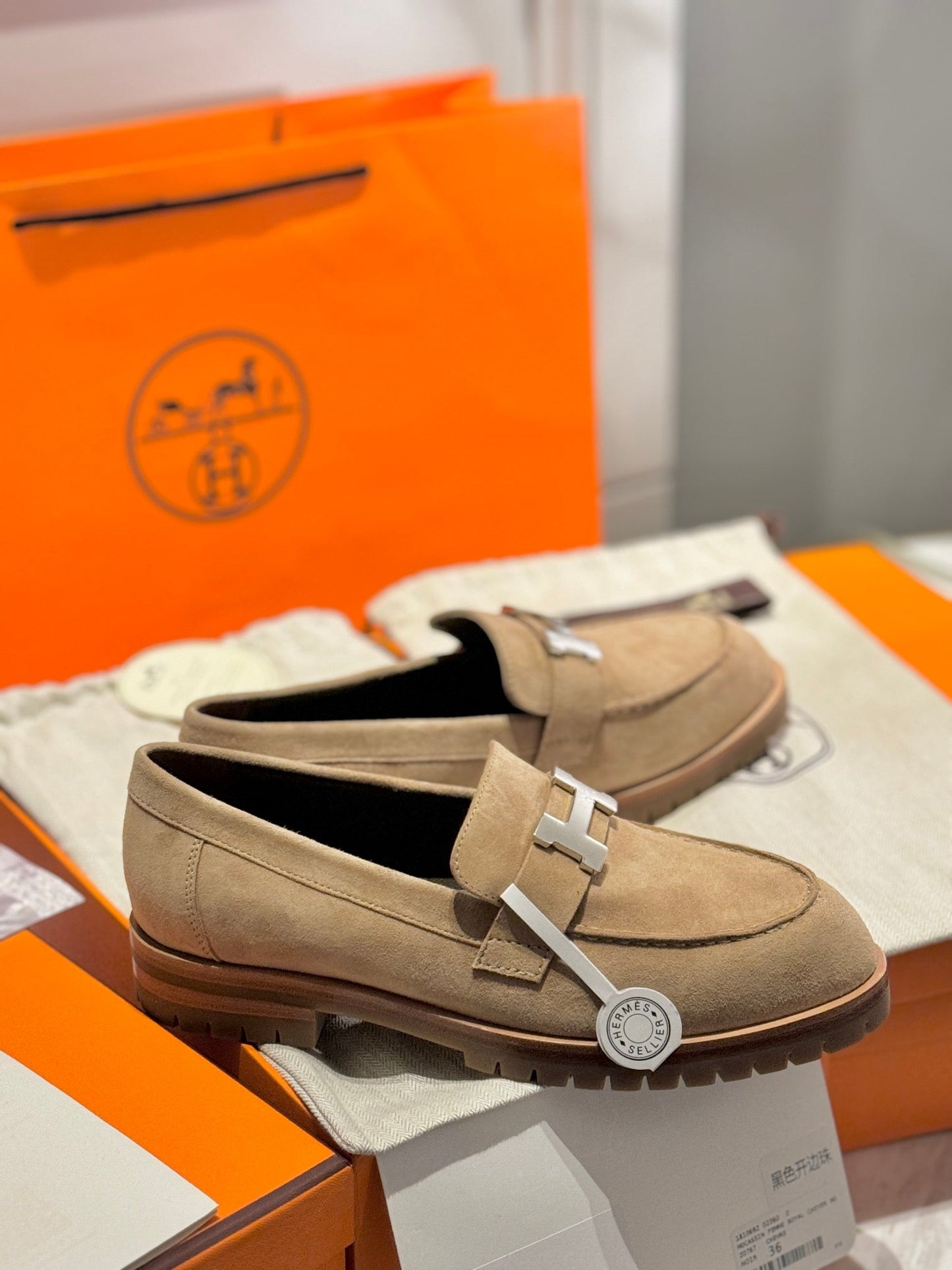 250527 New high-quality classic retro thick-soled loafers