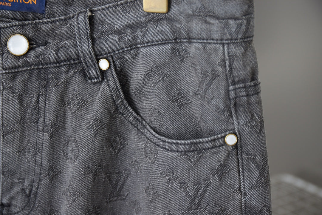 250729 New heavy-duty jacquard spray-painted denim trousers