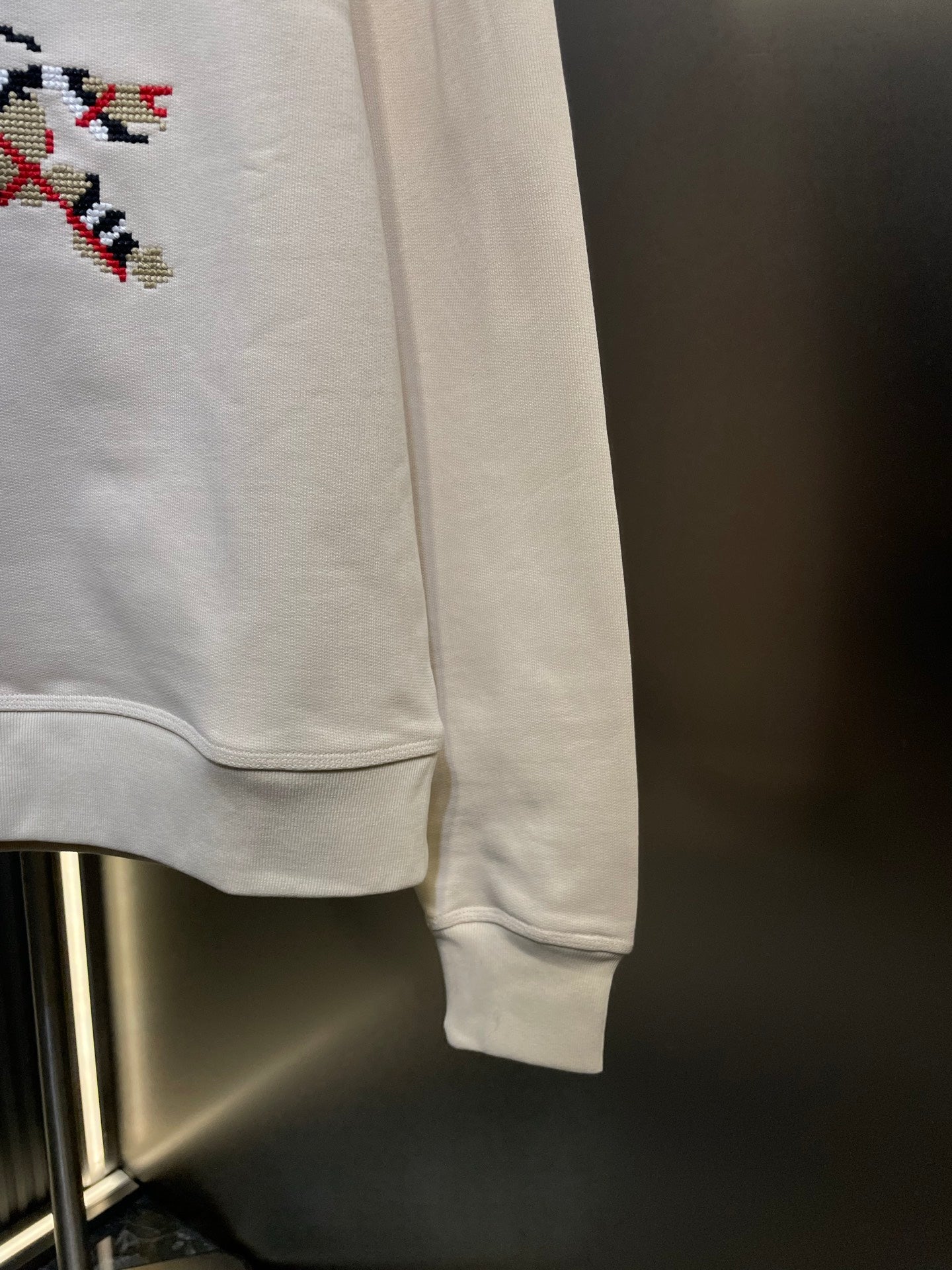 250813 New high-quality embroidered long-sleeved sweatshirt