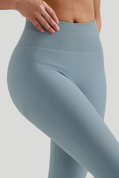 Cool-Touch High Waisted Legging