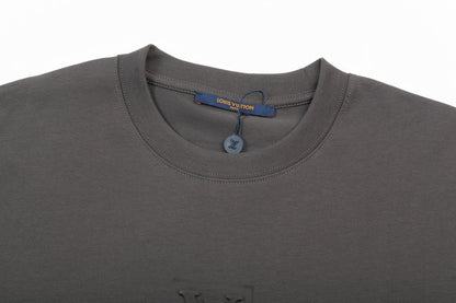 1211 New high quality embossed embossed T-shirt