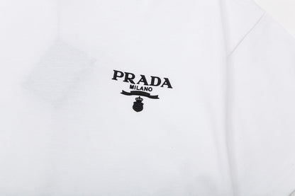 1211 New small letter offset T-shirt