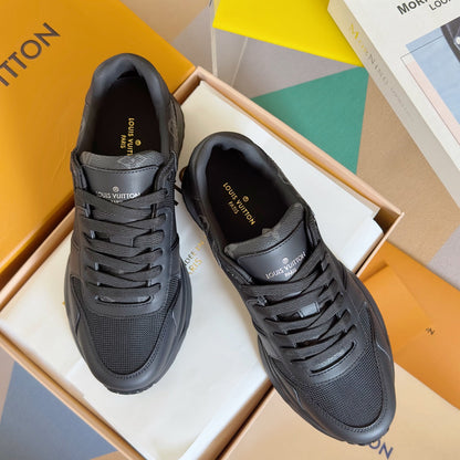 250318 New high quality new color board shoes