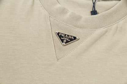 250404 New high-quality classic triangular logo T-shirt