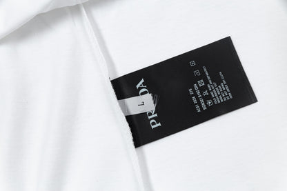 250408 New high-quality metal triangular label casual T-shirt