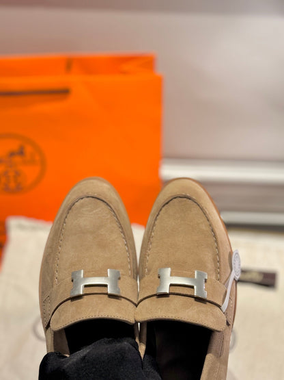 250527 New high-quality classic retro thick-soled loafers