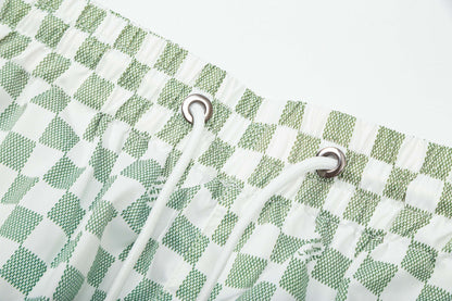 250604 New checkered gradually variable dry beach shorts