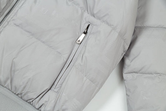 250813 A new high-quality classic detachable down jacket with a hat