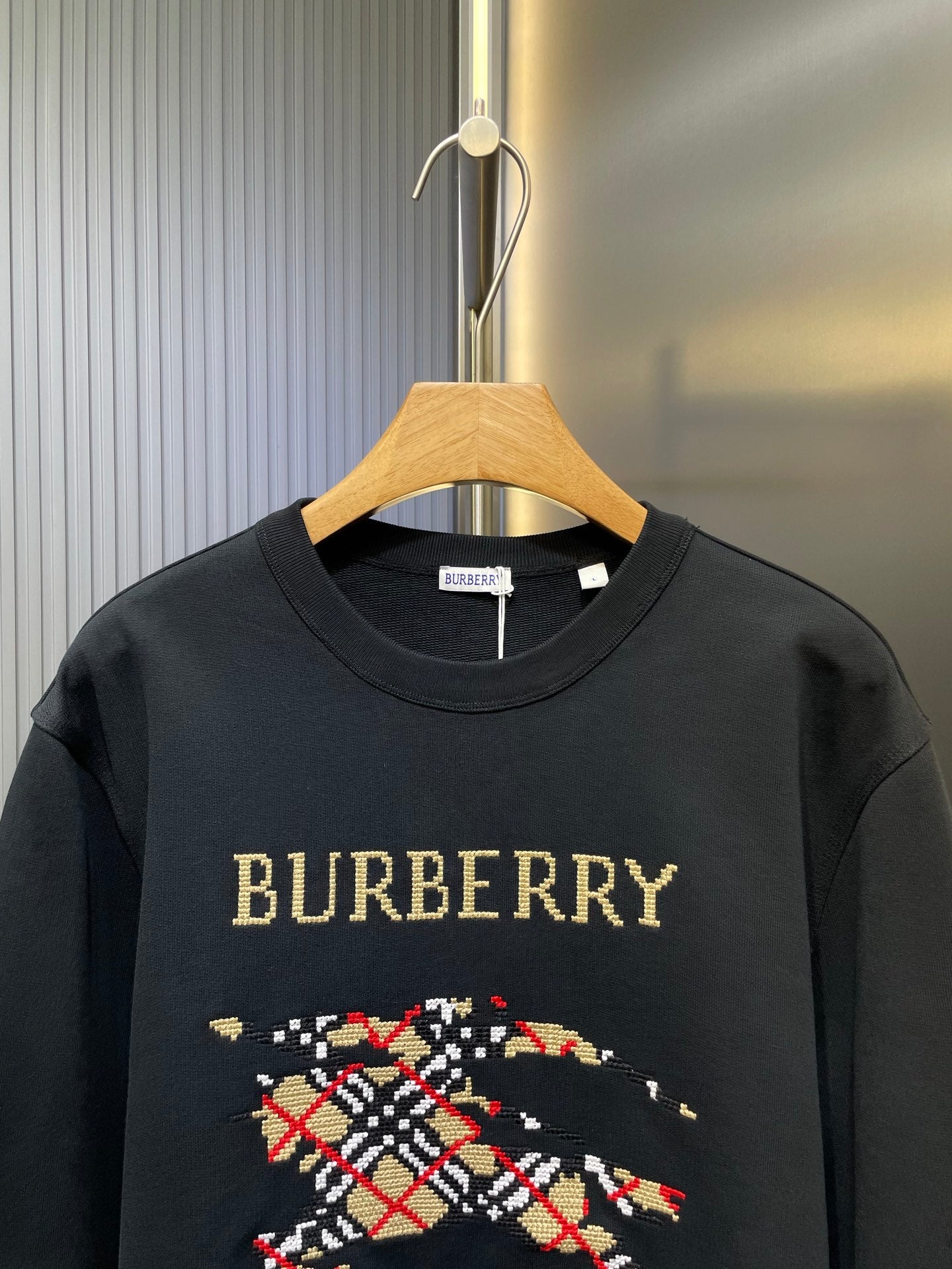 250813 New high-quality embroidered long-sleeved sweatshirt
